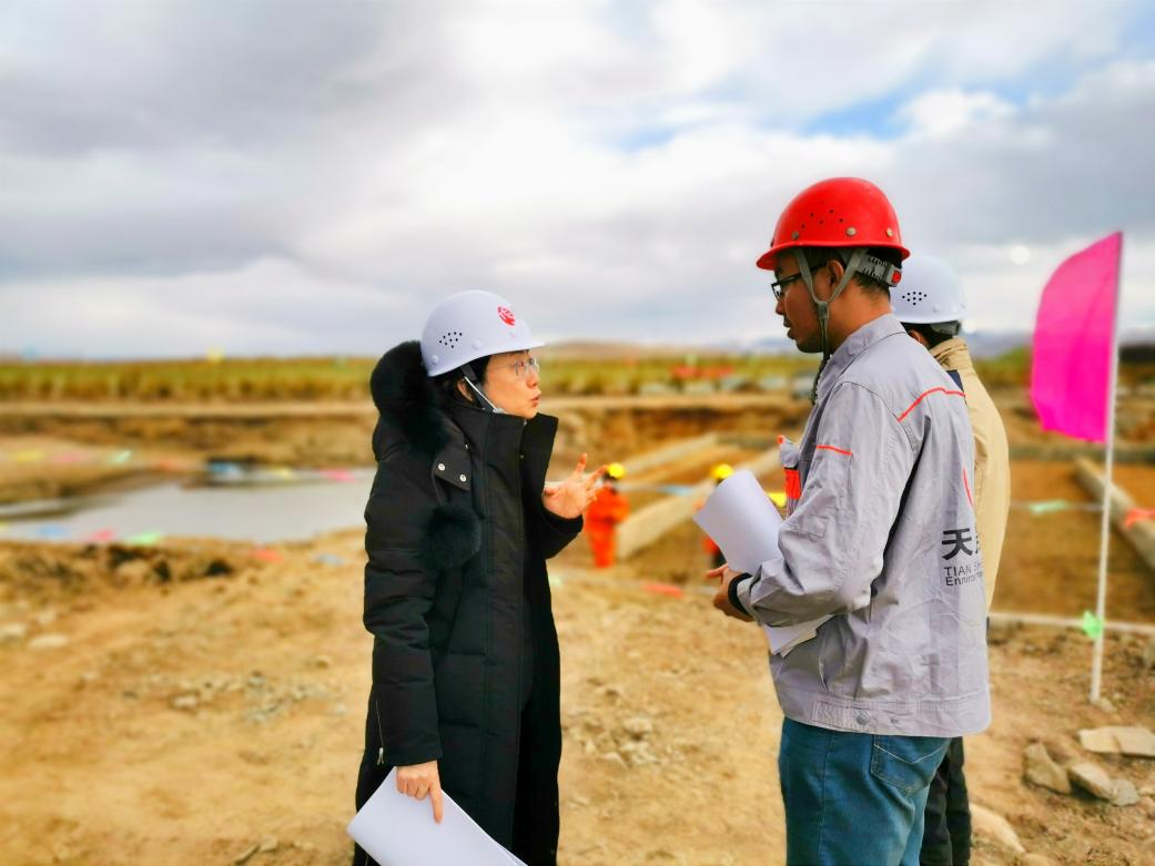 不懼嚴寒、攻堅克難，天晟源環保人奮戰在紅原