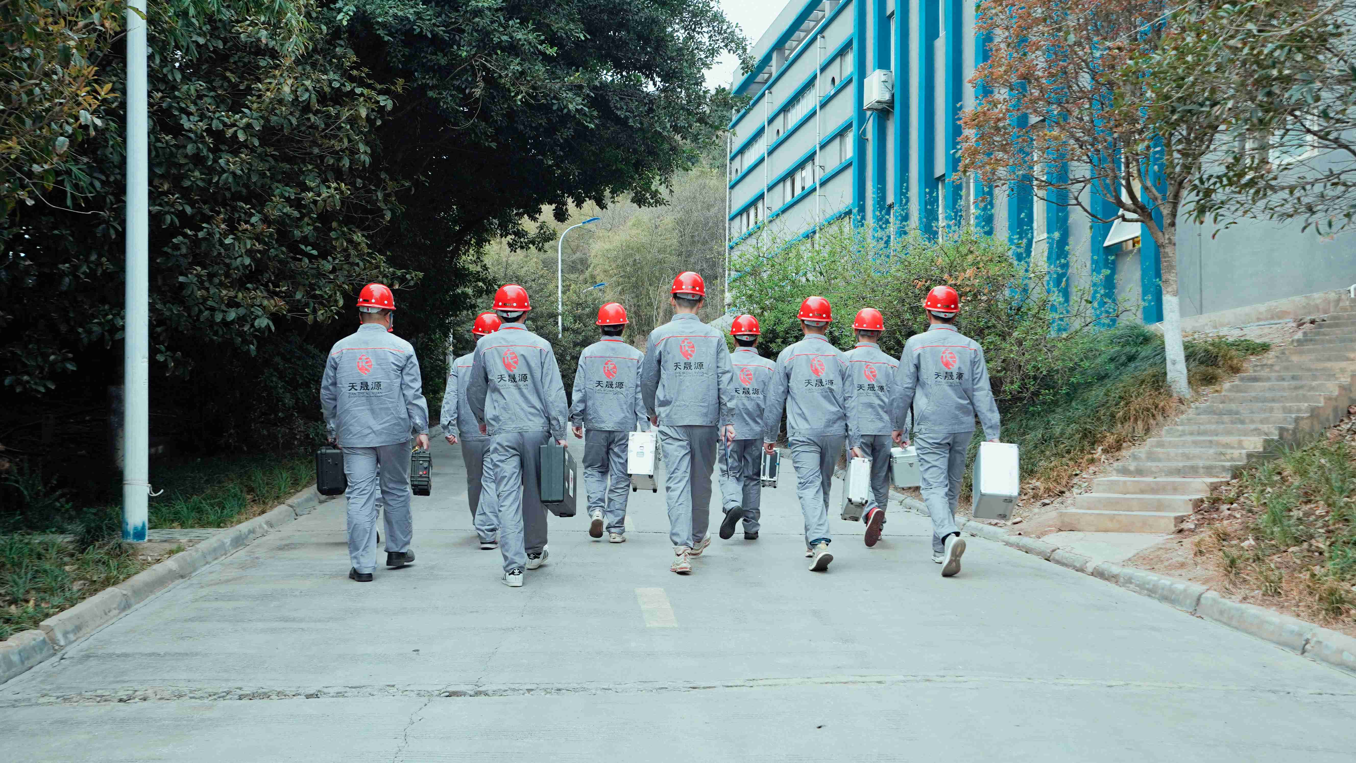 奮戰五一︱青年力量樹榜樣，敢為先鋒立模范